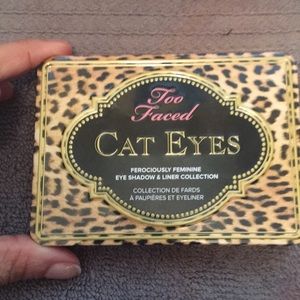 Too faced shadow palette